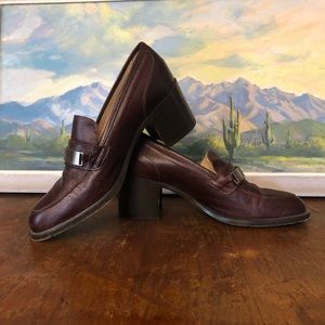 Vintage 90s Joan and David loafers made in Italy size 38 euro, 6/6.5 US
